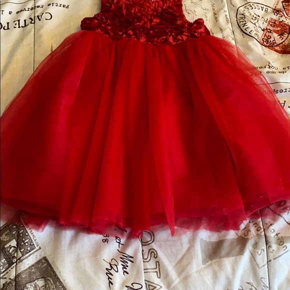 Beautiful red children’s dress! - Picture 3 of 4